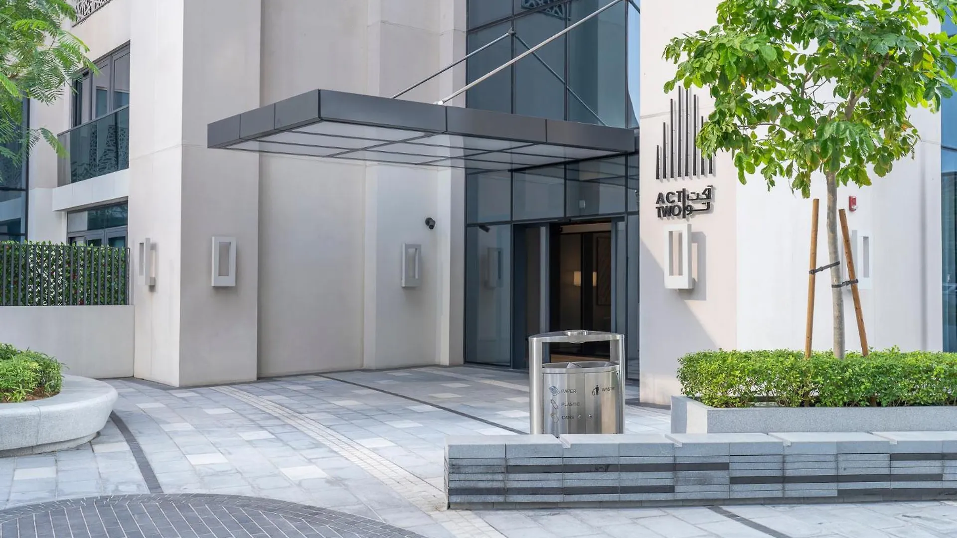 Chic Luxe 2Br I High Floor L By Burj Khalifa & Dubai Mall I Pool L Gym Apartment