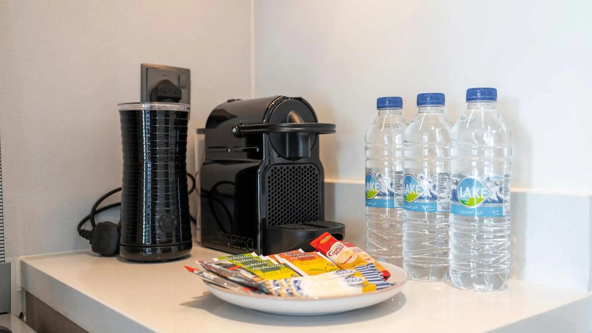 Chic Luxe 2Br I High Floor L By Burj Khalifa & Dubai Mall I Pool L Gym United Arab Emirates