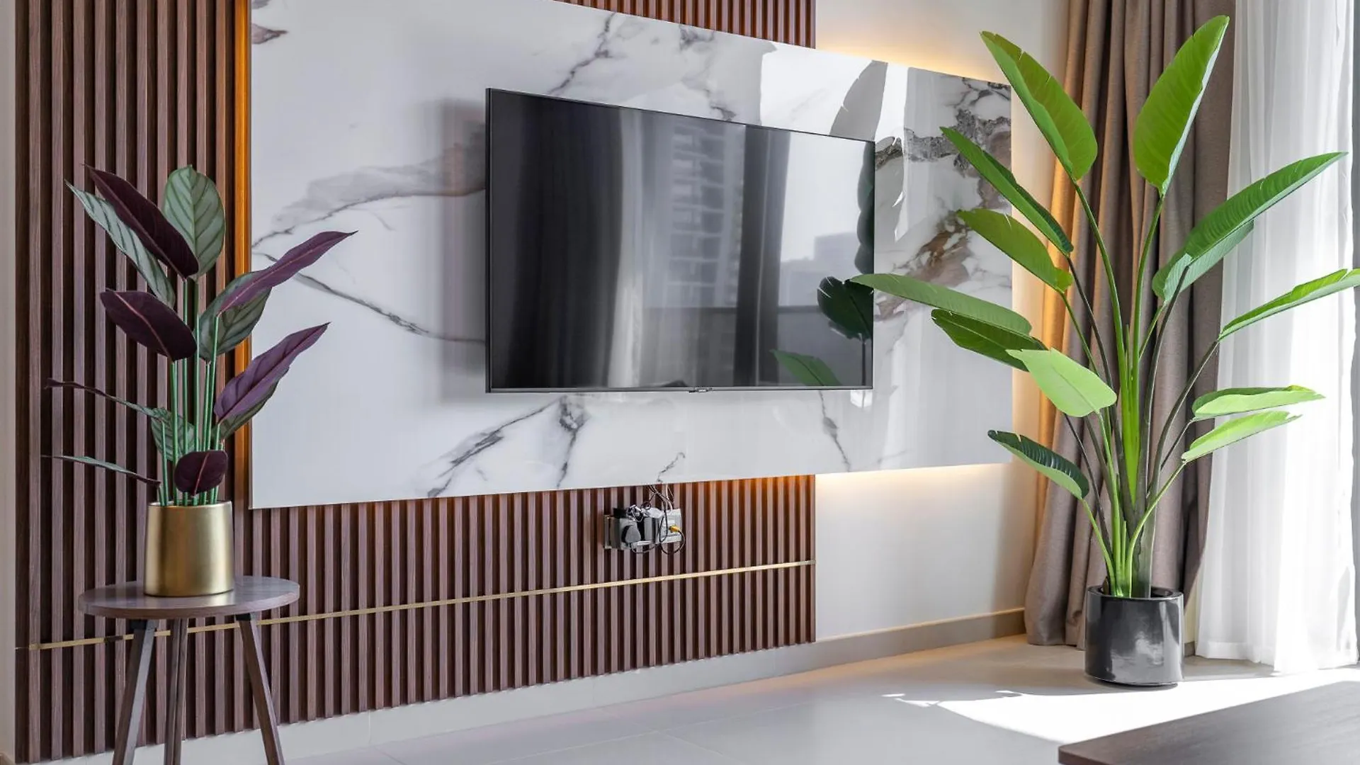 Chic Luxe 2Br I High Floor L By Burj Khalifa & Dubai Mall I Pool L Gym 0*,